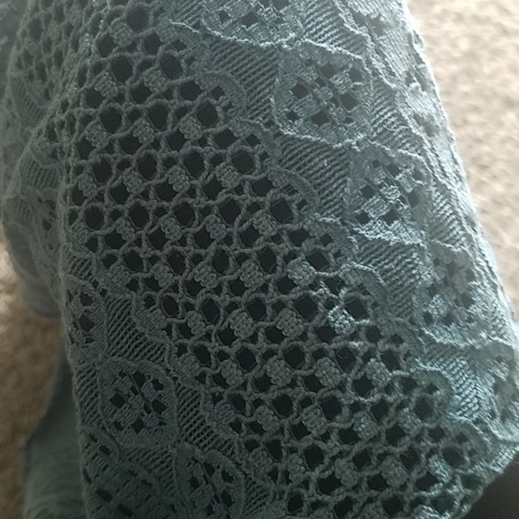 AEO Racerback tank - Picture 3 of 4